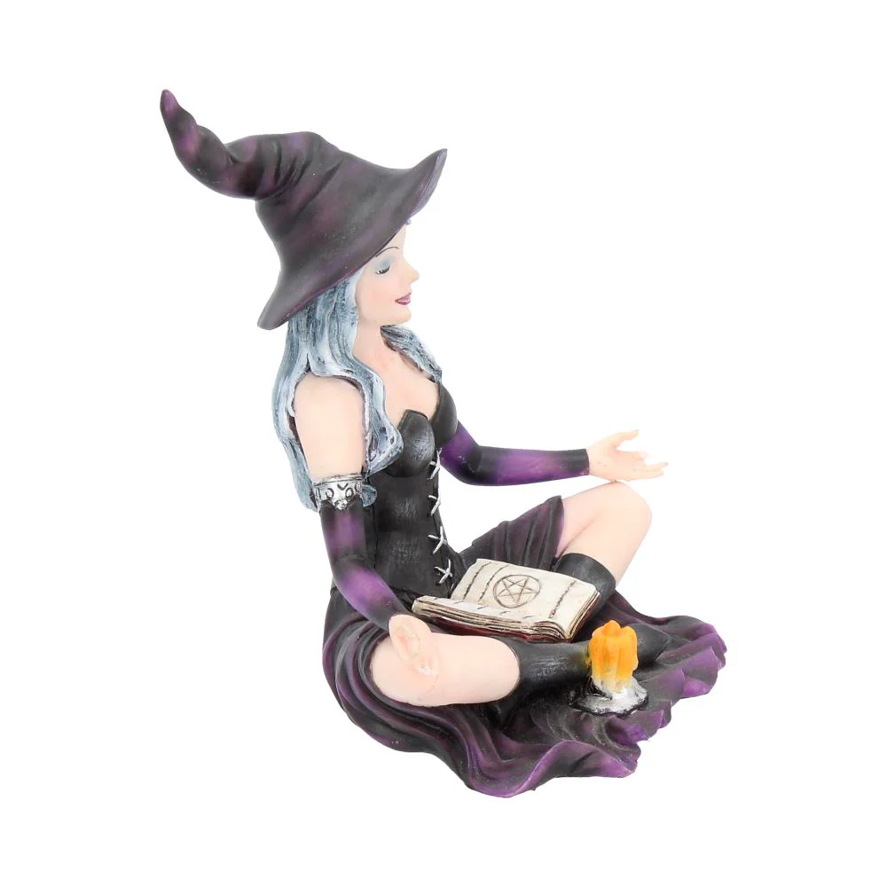 Aradia Witch Figurine - Image 6