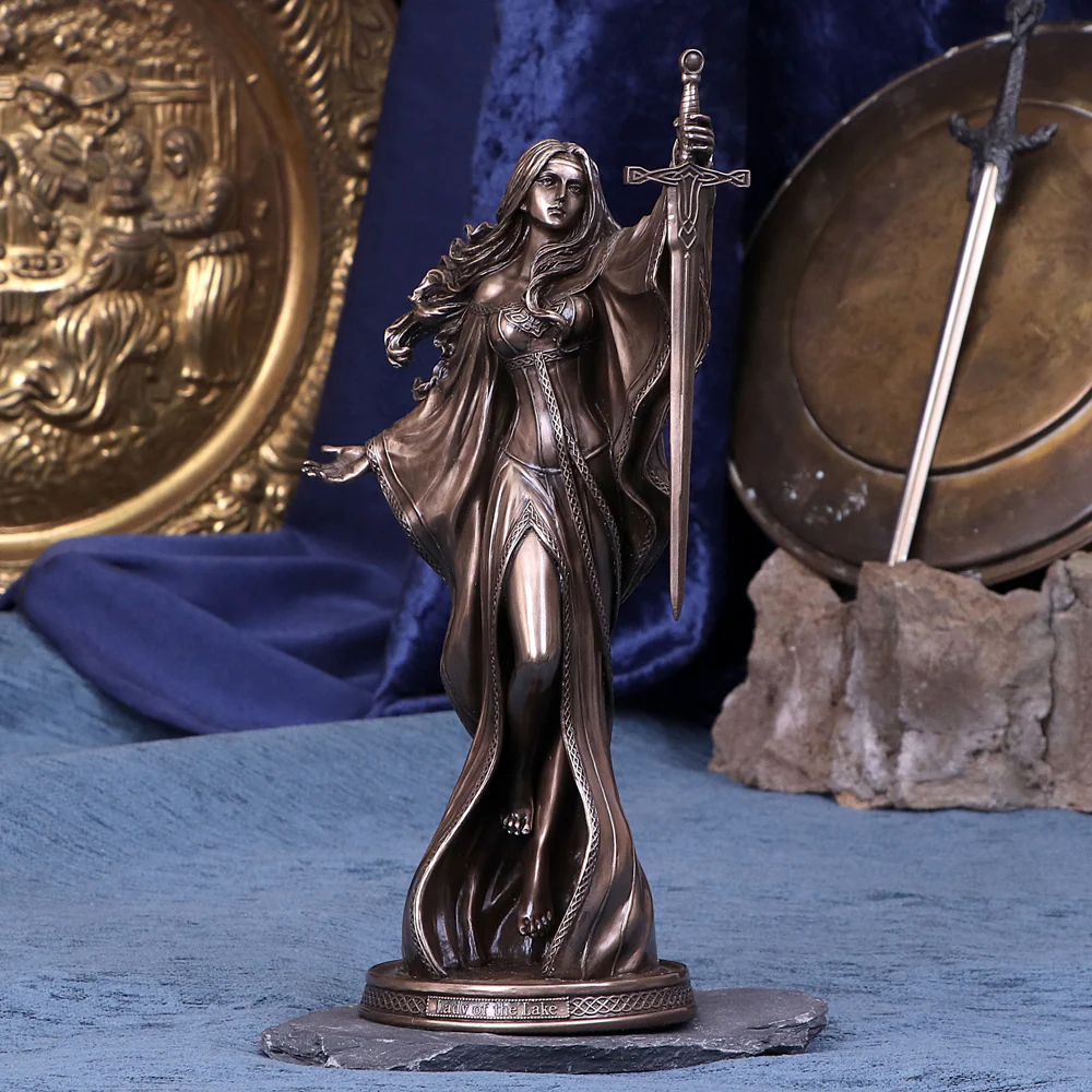 Lady of the Lake Bronze - Image 8