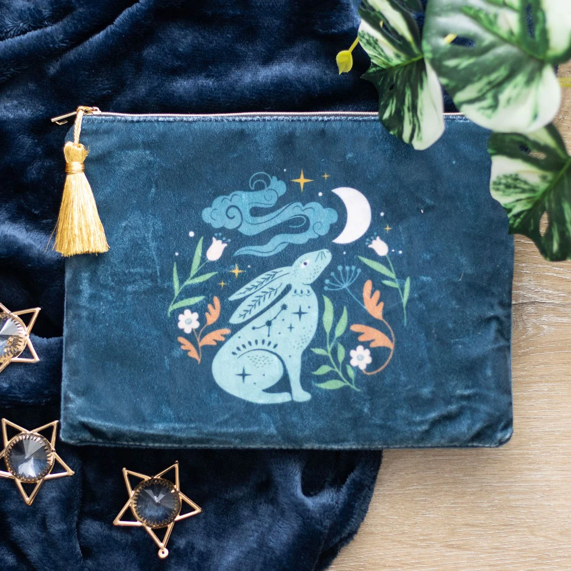 Midnight Hare Velvet Makeup Bag - Image 3